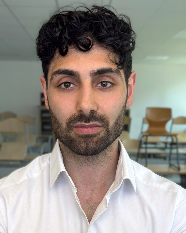 Porträt von Tayfun Kardas, Doktorand der Mathematik an der Universität Bielefeld